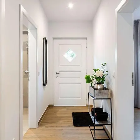 1-bedroom *